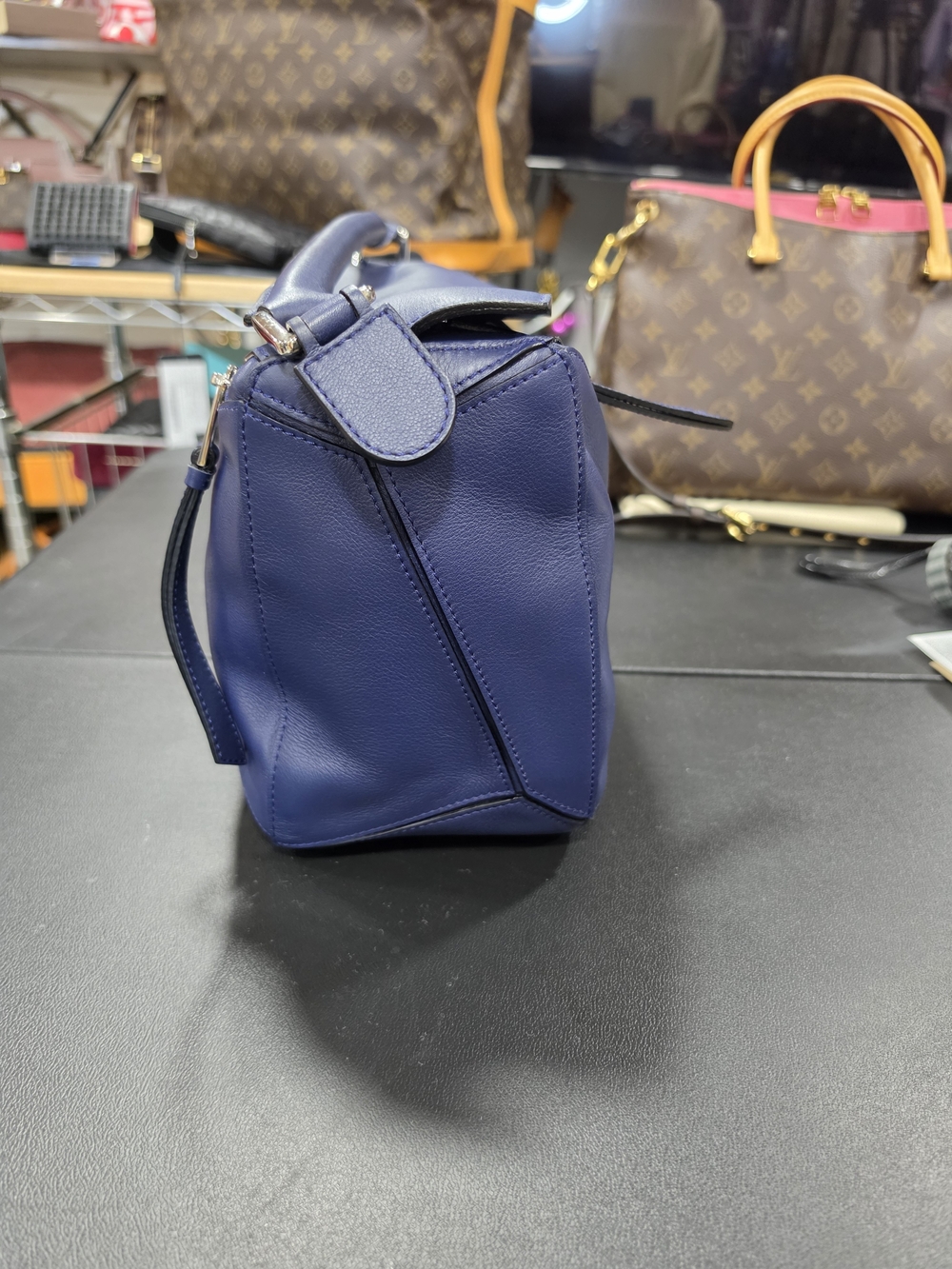 Loewe Puzzle Medium Shoulder Bag in Navy Blue COA - Picture 4 of 7